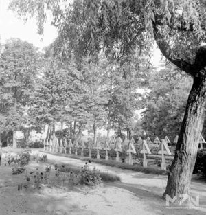 Neuer Friedhof Parkfriedhof Soldatenfriedhof Ehrenfriedhof 09 1953 03.jpg