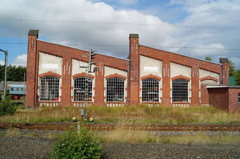 Datei:Am Bahndamm - 18082013.jpg