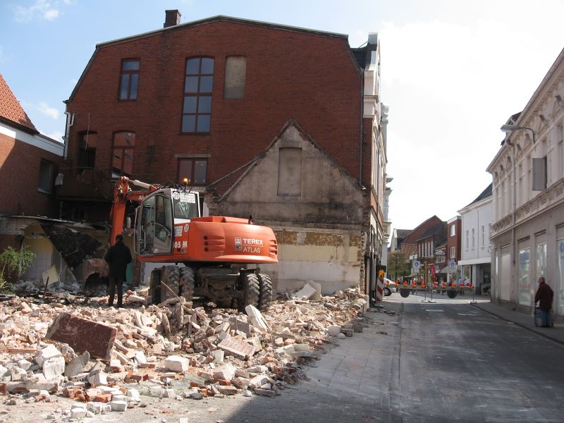 Datei:Osterstraße Haus Adelmann Umbau Abbruch 23 04 2008 01.JPG