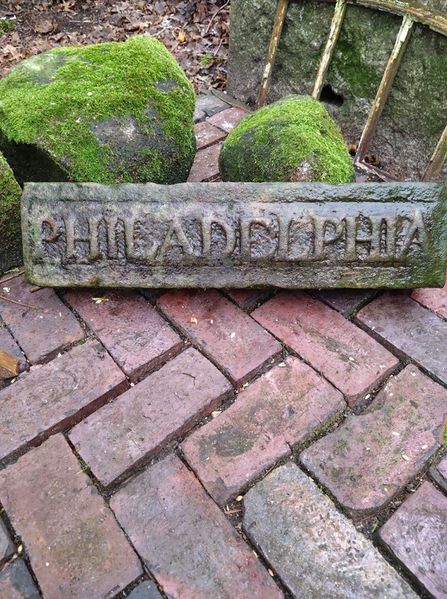 Datei:Philadelphia Stein unbekanntes Datum.jpg