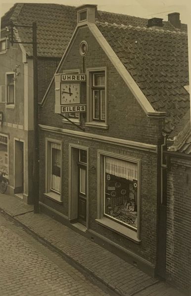 Datei:Uffenstraße Uhren Eilers undatierte Aufnahme.jpg