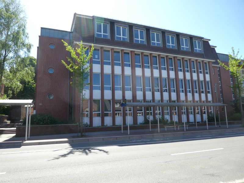 Datei:Ulrichsgymnasium 13062021.jpg