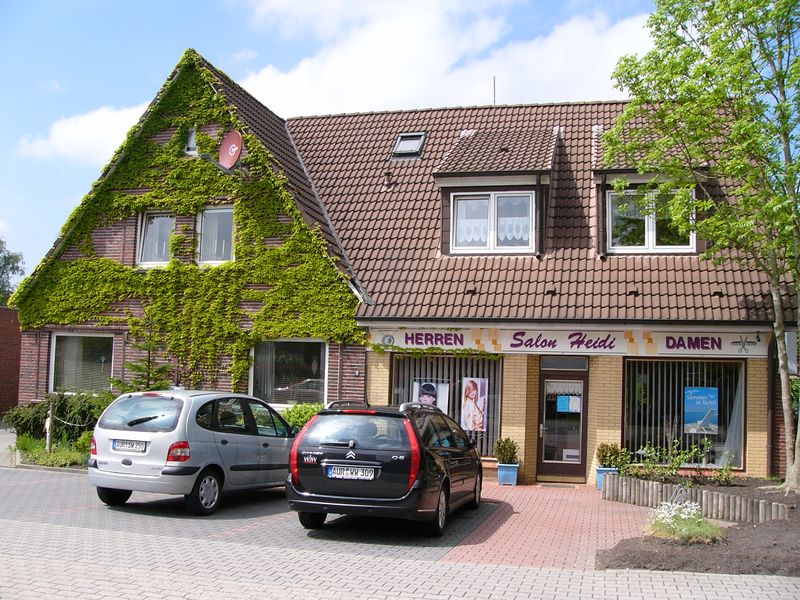 Datei:Addinggaster Weg 2 - 21052006.jpg