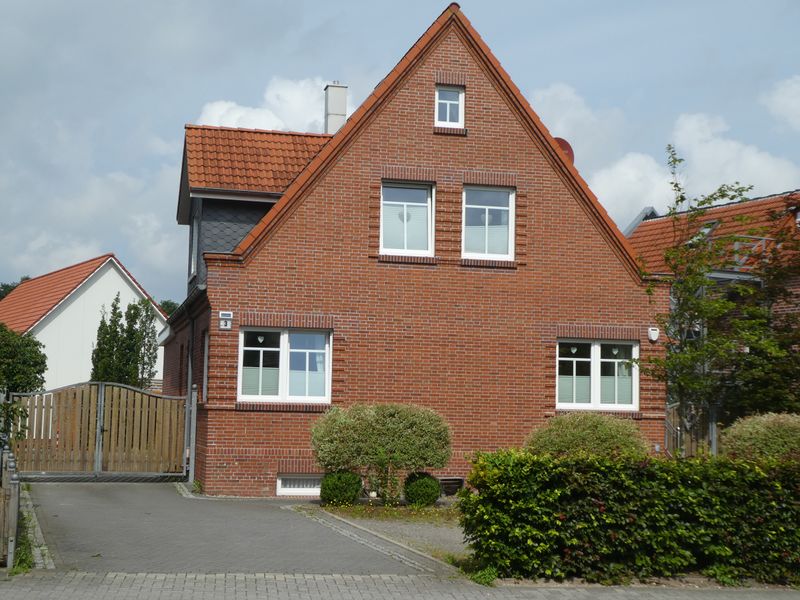 Datei:Heerstraße 3 - 21082021.jpg