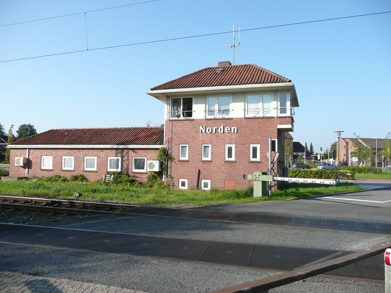 Datei:Am Bahndamm - 19092009.jpg