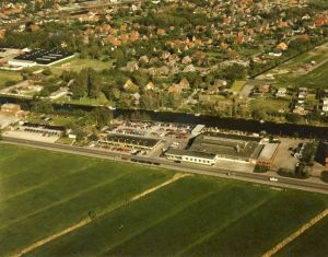 Am Norder Tief Gewerbegebiet Autohaus Luftbild Luftaufnahme um 1990 01.jpg