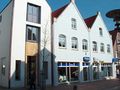 Neuer Weg 49 + 50 - Quelle-Shop und Reiseagentur Janssen - Aufnahme vom 16. März 2003.