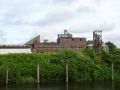 Ansicht der Raiffeisengebäude aus Norden vom Burggraben/Alter Hafen aus - Aufnahme vom 23. Mai 2017.