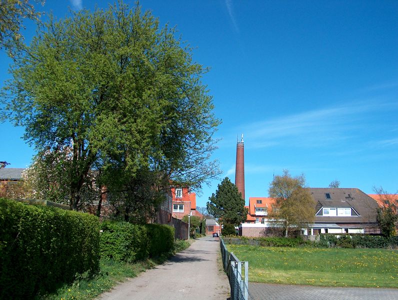 Datei:Gartenfeld - 23042004.jpg