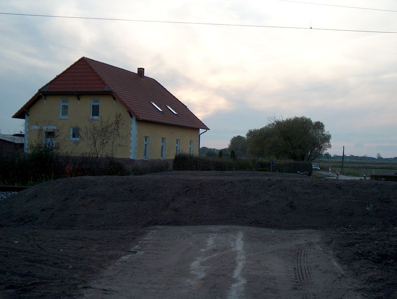 Datei:Bahnhofsweg - 22102003.jpg