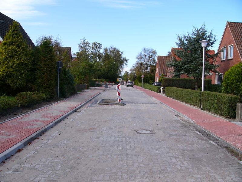 Datei:Warfenweg - 03 10 2004.jpg