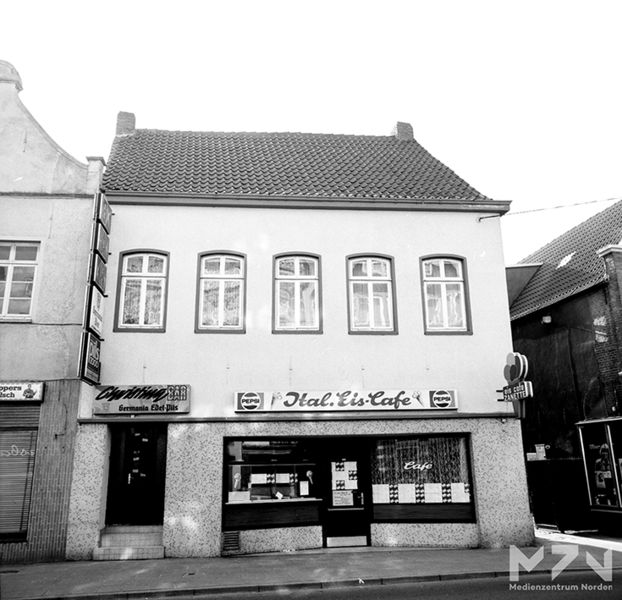 Datei:Osterstraße 158 Eis Cafe um 1970 (1200894) MZ.jpg
