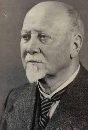 Dodo Stroman Portrait.jpg