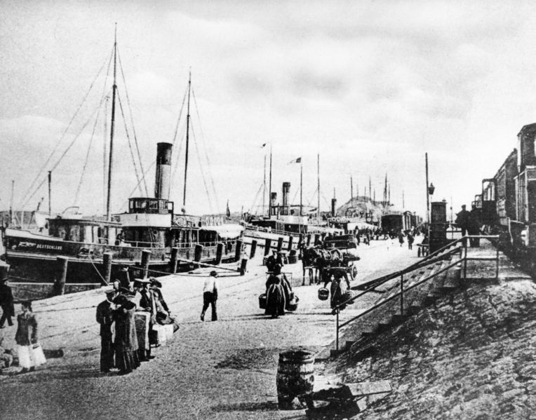 Datei:Norddeicher Hafen um 1900.jpg